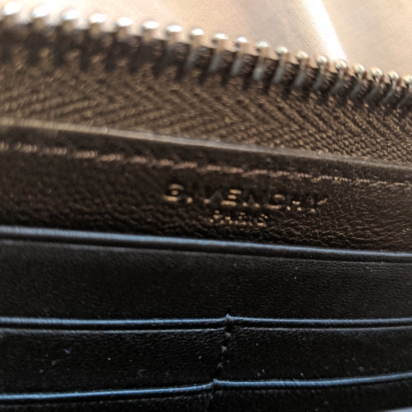 Givenchy wallet - Picture 2 of 4